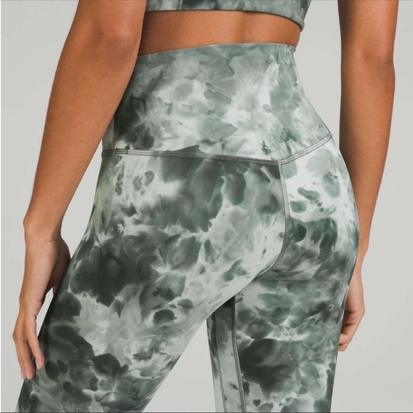 SOLD! Lululemon Align High Rise Tight 25” Diamond Dye Starlight Smoked Spruce 2 - Picture 4 of 12